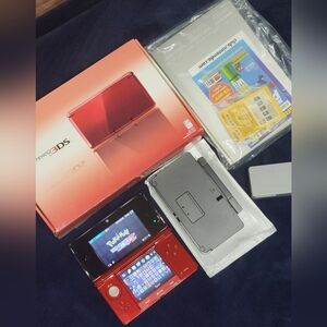 Like New RED 3DS WITH 250+ GAMES INSTALLED